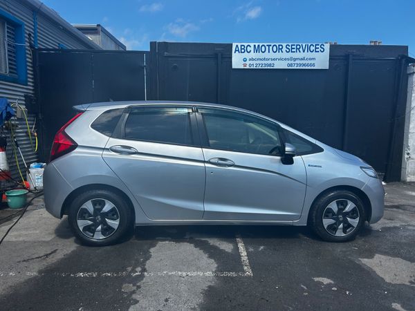 2017 HONDA FIT PETROL HYBRID 354653148