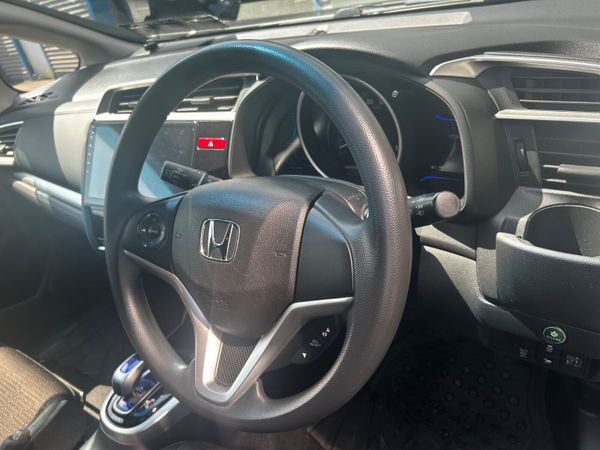 2017 HONDA FIT PETROL HYBRID 354653142