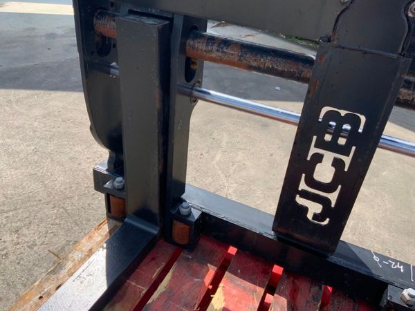 JCB PRECISION PLACER FORK CARRIAGE.....4280. 354666334