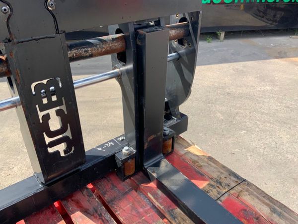 JCB PRECISION PLACER FORK CARRIAGE.....4280. 354666335