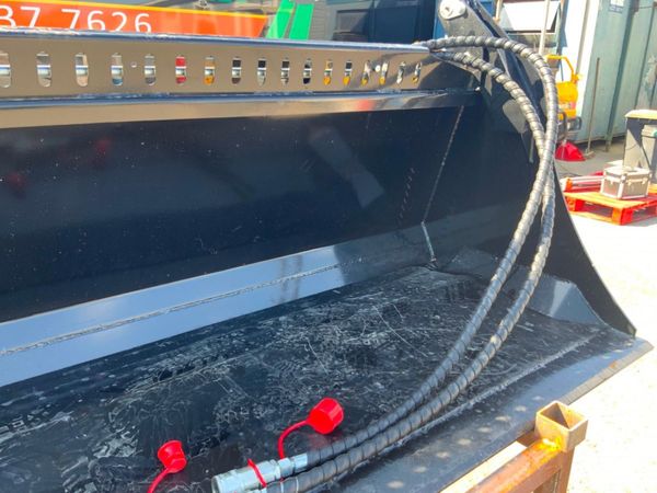 72" SKID STEER 4 IN 1 LOADER BUCKET......1508k. 354673396