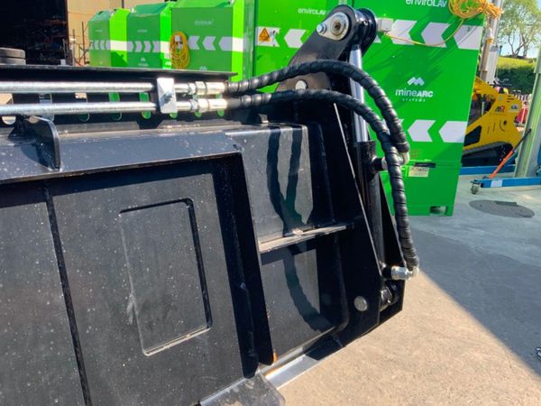 72" SKID STEER 4 IN 1 LOADER BUCKET......1508k. 354673390