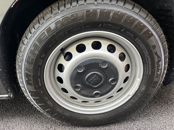 Fiat Scudo Tecnico L2 120BHP  MWB Grey Metallic 354730075