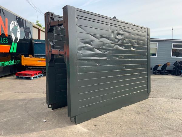 3.5 x 2.5 metre TRENCH BOX / SHORING ....4960 354762188