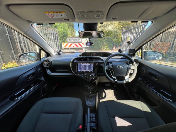 Toyota Aqua 2018 High spec 354788097