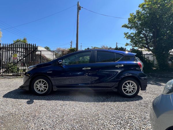 Toyota Aqua 2018 High spec 354788104
