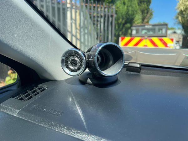 Toyota Aqua 2018 High spec 354788108
