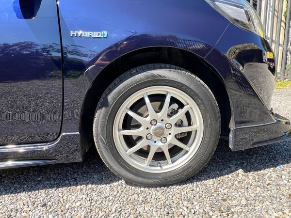 Toyota Aqua 2018 High spec 354788111