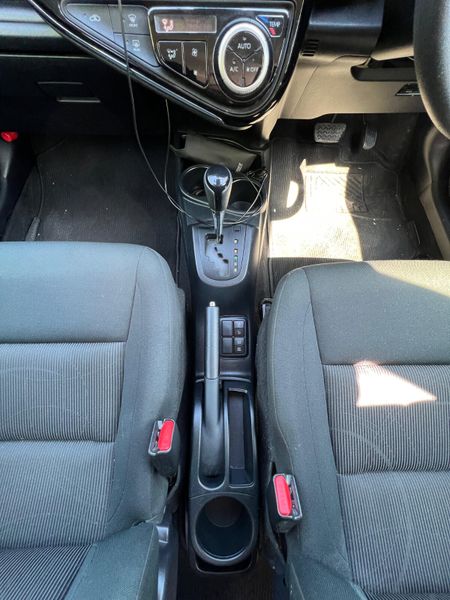 Toyota Aqua 2018 High spec 354788122