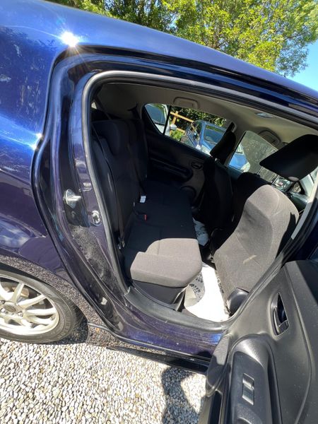 Toyota Aqua 2018 High spec 354788137