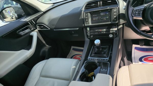 Jaguar F-Pace 2017 AA APPROVED 354788744