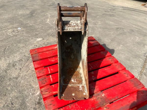 12" DIGGING BUCKET.....40mm PINS....#FOX. 354781499