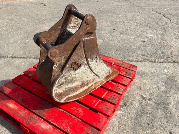 12" DIGGING BUCKET.....40mm PINS....#FOX. 354781493