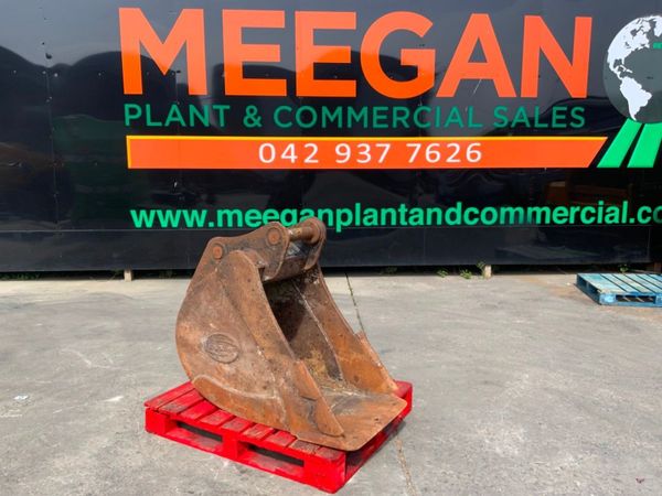 24" STRICKLAND BUCKET.....65mm PINS.......186w. 354781617