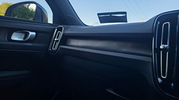 🔥 2024 Volvo XC40 Recharge RWD 354855388