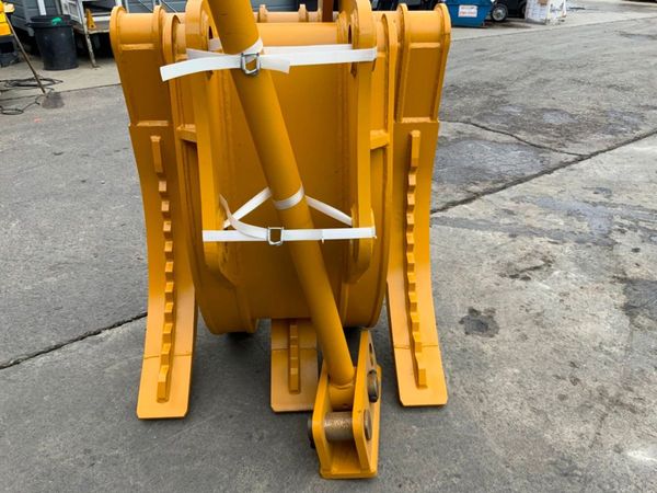 UNUSED 5 TYNE GRAPPLE....80mm PINS...7512. 354918368