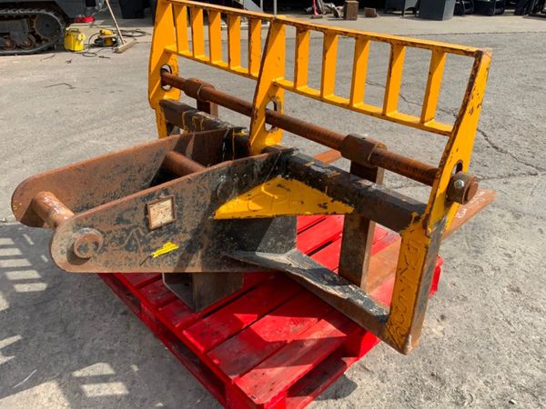 SCOTT PALLET FORKS..........65mm PINS.....5375. 354924423