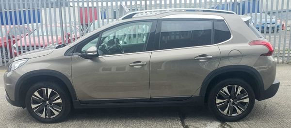 Peugeot 2008 Allure (Top spec & low milage) 354938743