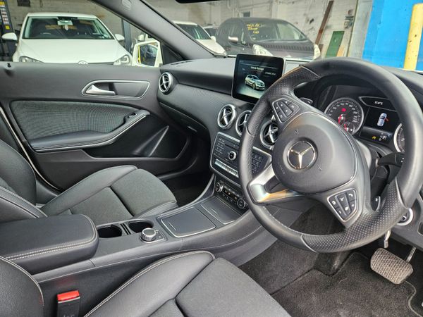 2017 Mercedes-Benz A180 Automatic 354944098