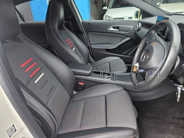 2017 Mercedes-Benz A180 Automatic 354944090