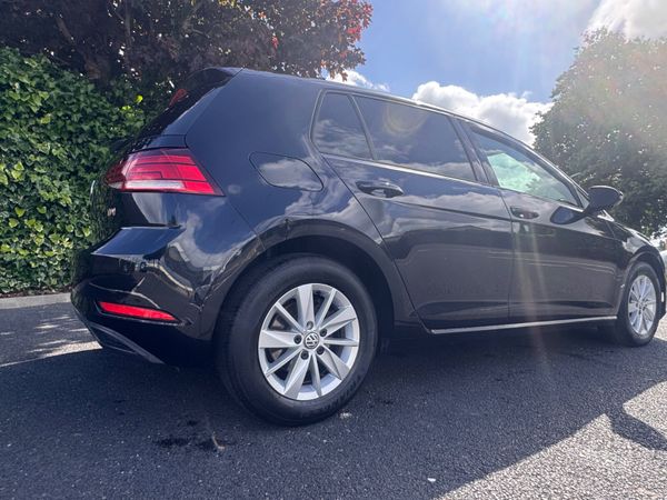 Volkswagen Golf 2017 355037106