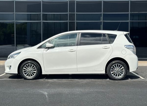 Toyota Verso *7 Seater D-4D 355044715