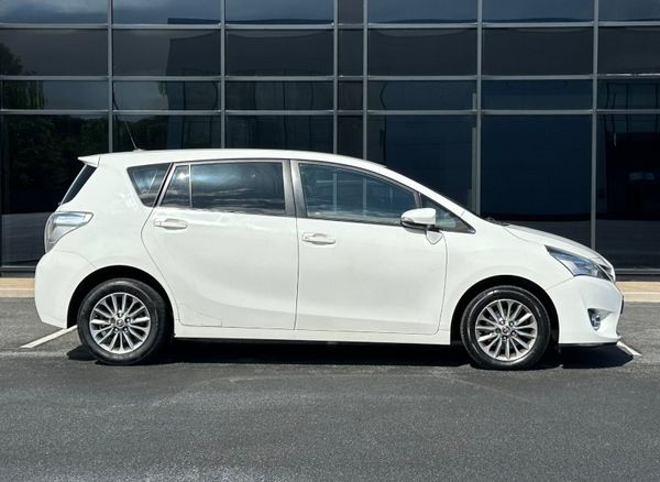 Toyota Verso *7 Seater D-4D 355044716