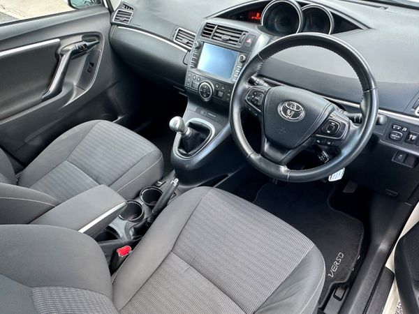 Toyota Verso *7 Seater D-4D 355044735