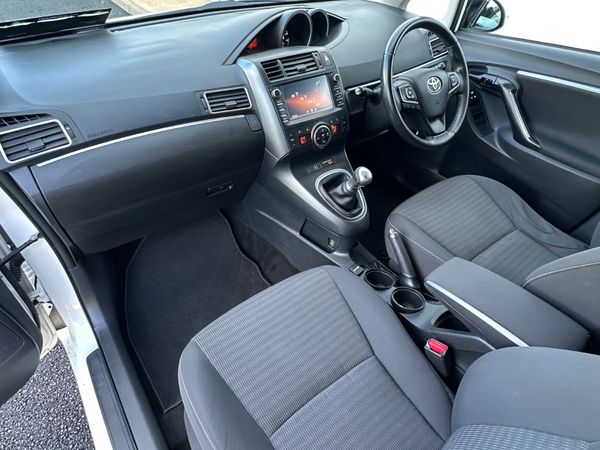 Toyota Verso *7 Seater D-4D 355044738