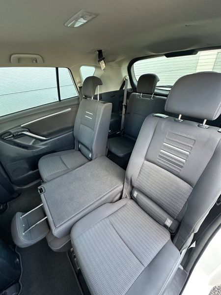 Toyota Verso *7 Seater D-4D 355044739