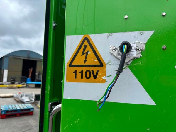 MINEARC  CONTAINED PORTABLE TOILET...ets453 355156655