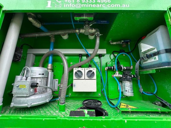 MINEARC  CONTAINED PORTABLE TOILET...ets439 355156918