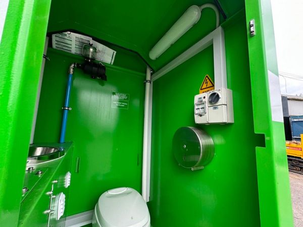 MINEARC  CONTAINED PORTABLE TOILET...ets583 355157292