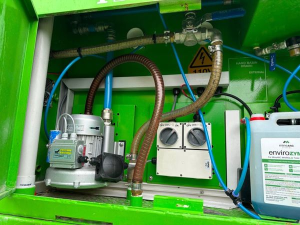 MINEARC  CONTAINED PORTABLE TOILET...ets455 355157525