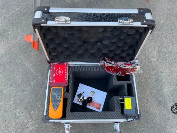 SELF ADJUSTING ROTARY SITE LASER LEVEL..363. 355159862