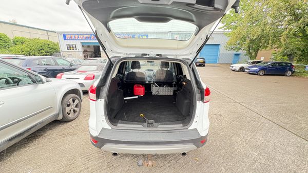 Ford Kuga 2015 355153678