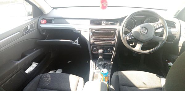 2014 SKODA SUPERB 2.0 TDI FOR BREAKING! 355168055