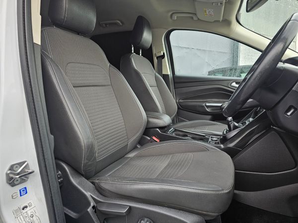 FORD KUGA 2 SEATER TITANIUM // NO VAT // 11/25 DOE 355229688