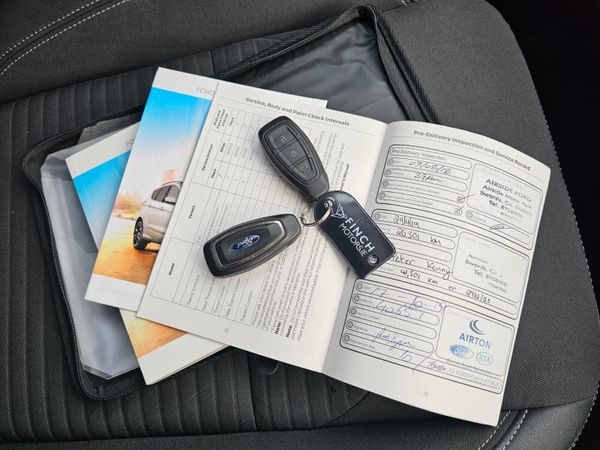 FORD KUGA 2 SEATER TITANIUM // NO VAT // 11/25 DOE 355229695
