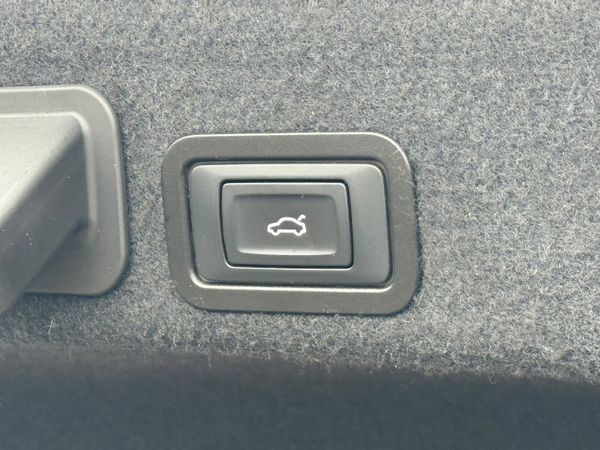 Immaculate 171 Audi A6 Black Ed Styling! 355231588