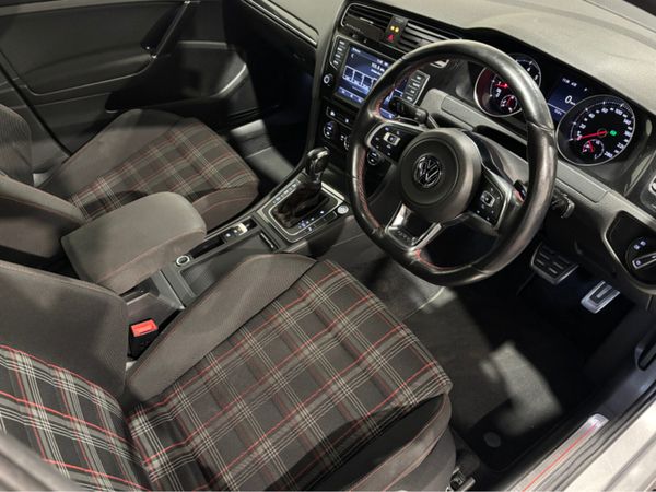 Volkswagen Golf GTI DSG 220BHP 5DR 355241147