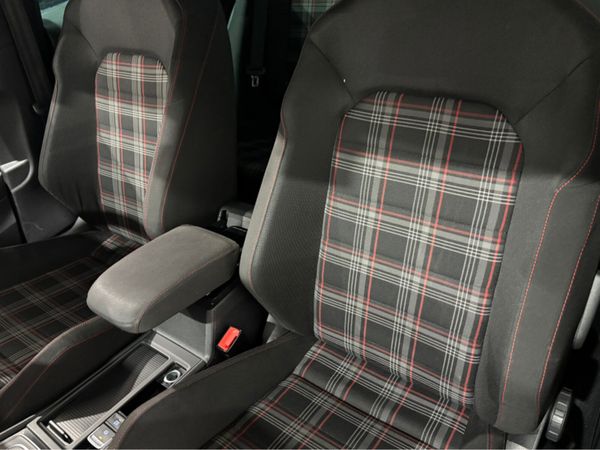 Volkswagen Golf GTI DSG 220BHP 5DR 355241148
