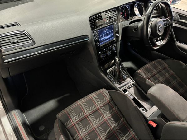 Volkswagen Golf GTI DSG 220BHP 5DR 355241149