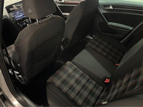 Volkswagen Golf GTI DSG 220BHP 5DR 355241154