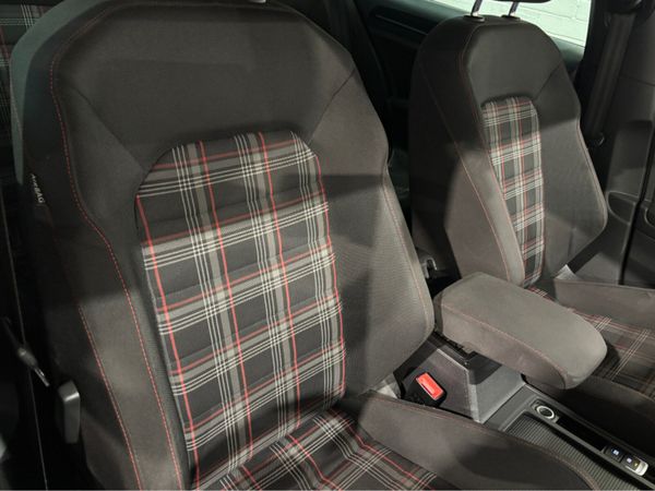 Volkswagen Golf GTI DSG 220BHP 5DR 355241150