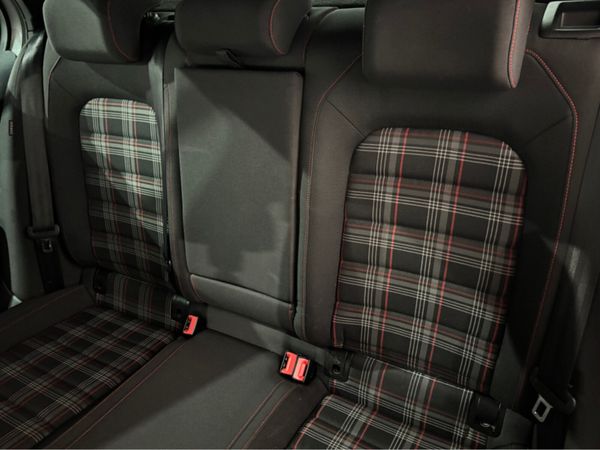 Volkswagen Golf GTI DSG 220BHP 5DR 355241153
