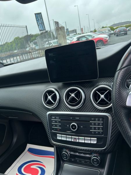Mercedes A class Sunroof high specs 355286595