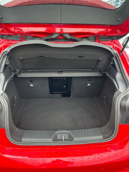 Mercedes A class Sunroof high specs 355286601
