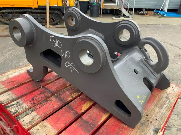 UNUSED VOLVO S2 TYPE HYDRAULIC Q/HITCH....7465. 355457877