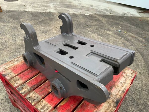 UNUSED VOLVO S2 TYPE HYDRAULIC Q/HITCH....7465. 355457872